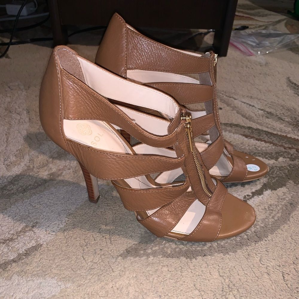 ISOLA brown heels size 8.5